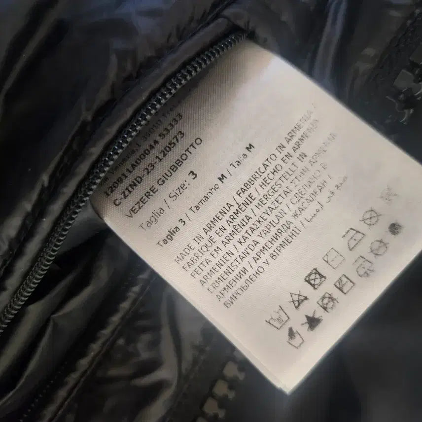 [BUNJANG] Moncler Maya 70 Bezer 3 Size Padded Jacket / 몽클레어 마야70 베제르 3사이즈 패딩 자켓