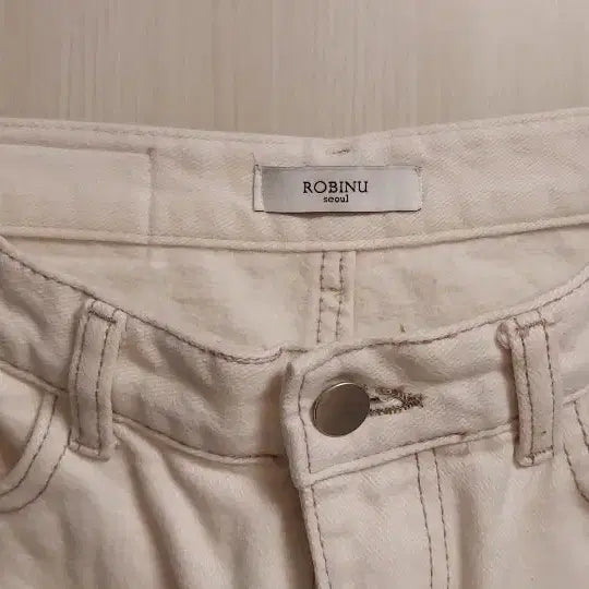 [BUNJANG] ROBINU Ivory Straight Fit Denim Pants L / ROBINU 아이보리 데님 바지 L