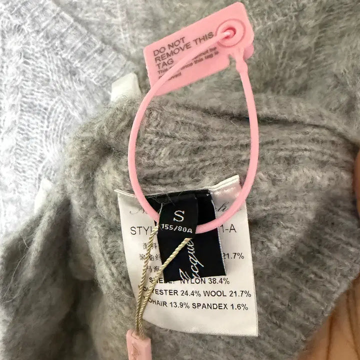 [BUNJANG] Nana Jacqueline Eva Off-Shoulder Cardigan (Gray) / 나나재클린 에바 오프숄더 가디건 (그레이) - 미착용 새상품