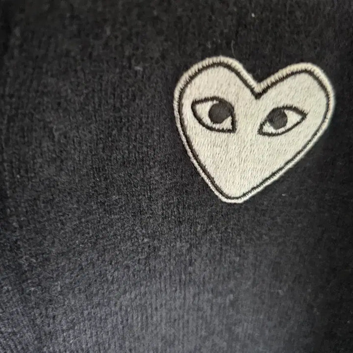 [BUNJANG] Comme des Garcons Black Emblem Cardigan / 꼼데가르송 블랙 와펜 가디건