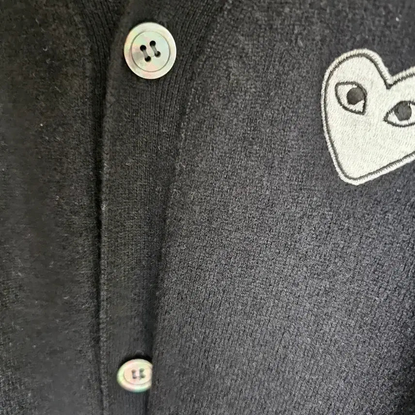 [BUNJANG] Comme des Garcons Black Emblem Cardigan / 꼼데가르송 블랙 와펜 가디건