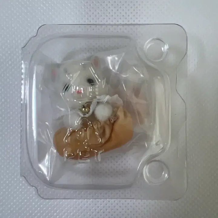 [BUNJANG] Sylvanian Families Snow Rabbit Figure / 실바니안 쿠지 g상 설표