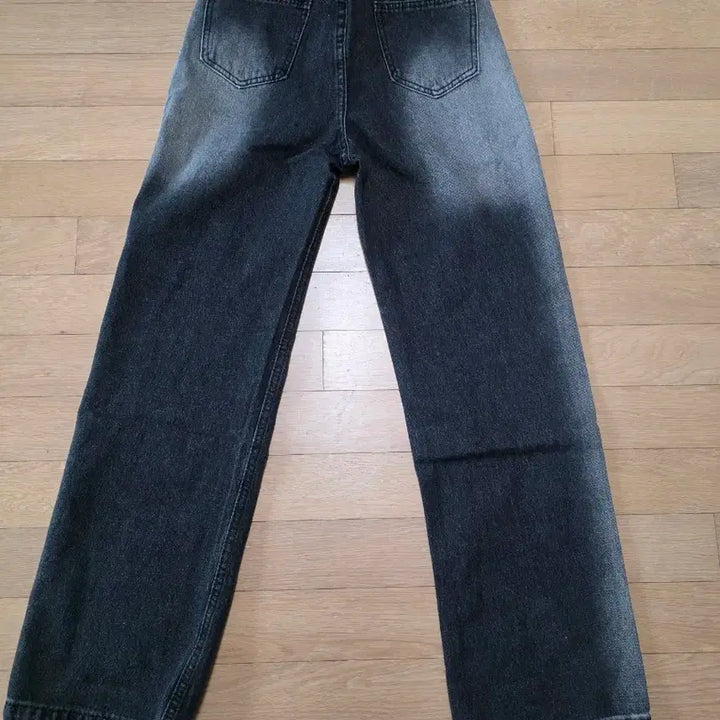 [BUNJANG] High-waist Black Jeans S (New) / 여성 하이웨스트 흑청 바지 S 새상품