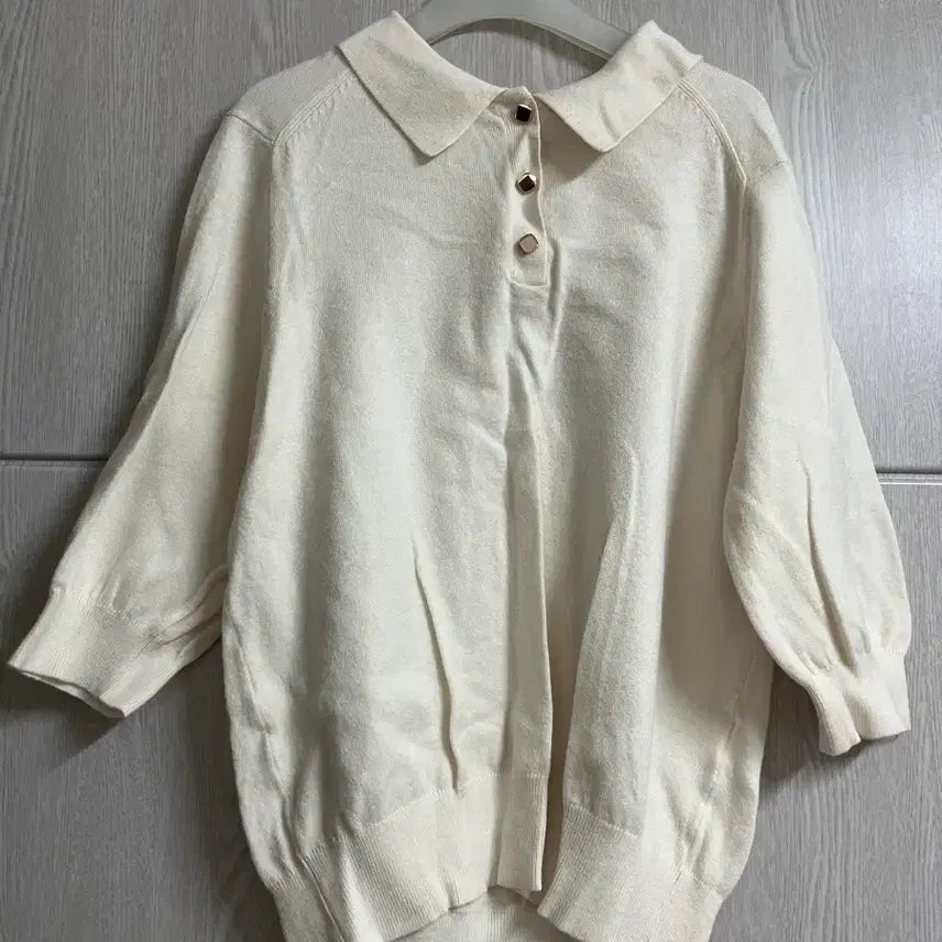[BUNJANG] Georges Rech Ivory Collar T-Shirt Size 66 / georges rech 카라티
