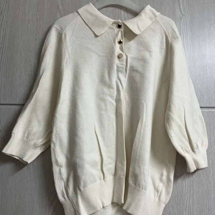 [BUNJANG] Georges Rech Ivory Collar T-Shirt Size 66 / georges rech 카라티