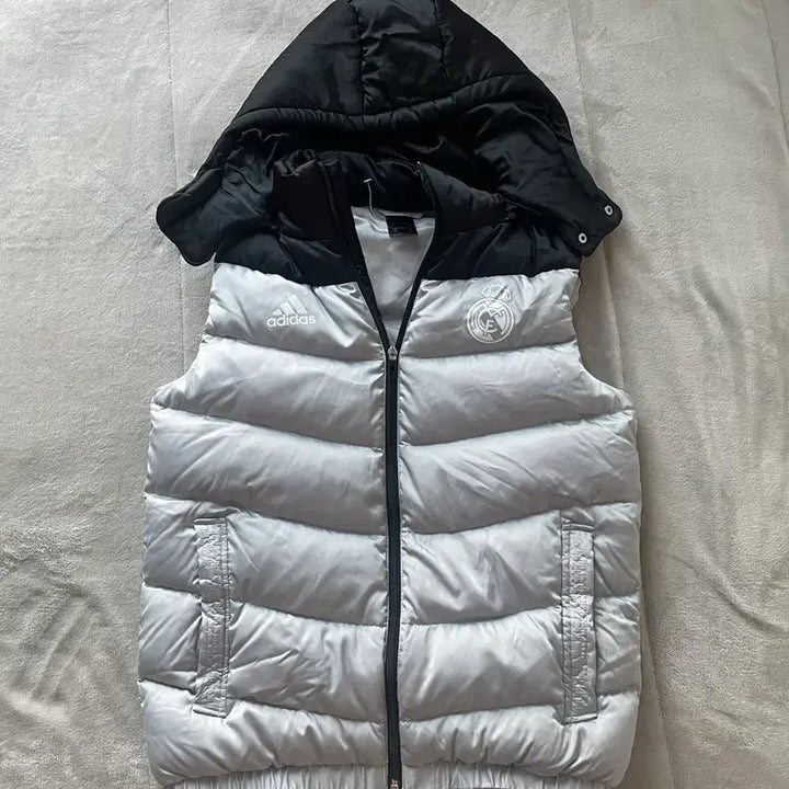 [BUNJANG] Real Madrid Hooded Padded Vest / 레알마드리드 후드 패딩조끼 S