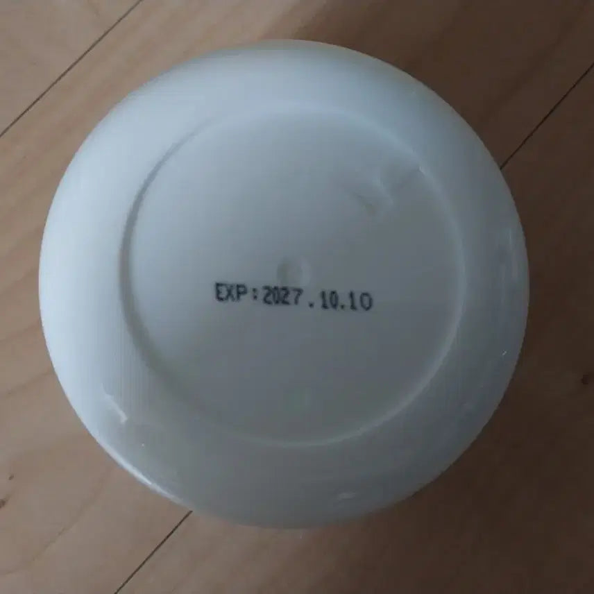 [BUNJANG] Yena Mastic Cream (New) / 예나야 궁 매스틱 크림 (새 것)