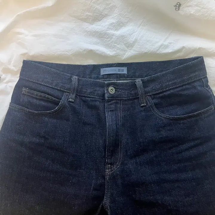 [SOLD OUT] JW앤더슨 X 유니클로 데님 팬츠 32