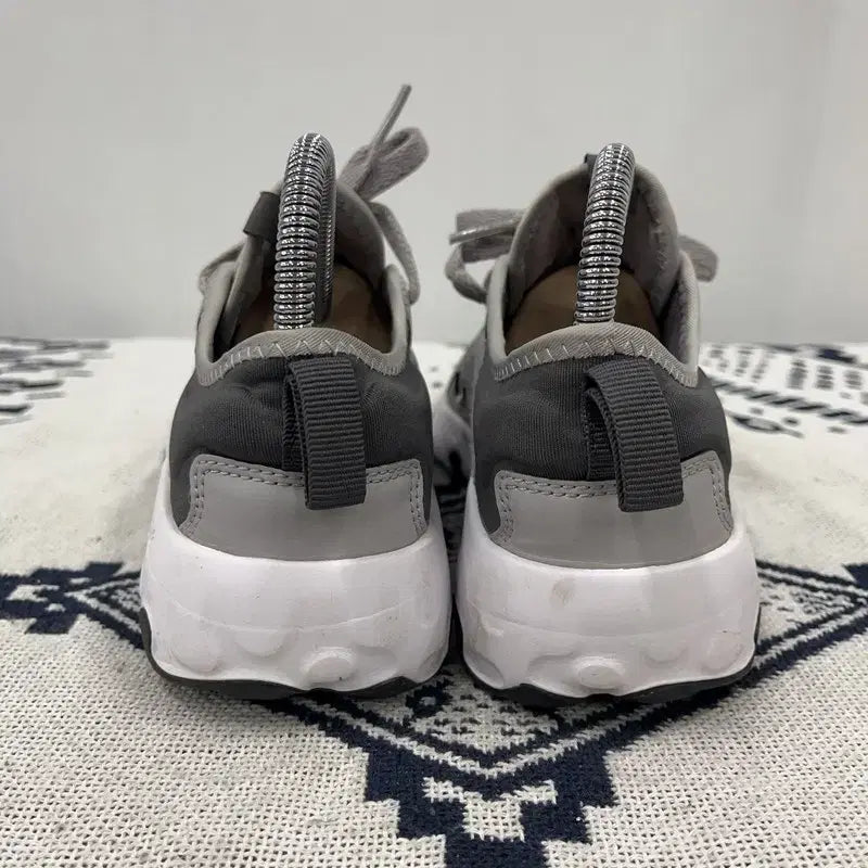 [BUNJANG] Nike Renew Lucent Running Shoes (Size 225) / 나이키 리뉴 루센트 런닝화 운동화 225 E02068