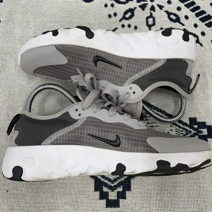 [BUNJANG] Nike Renew Lucent Running Shoes (Size 225) / 나이키 리뉴 루센트 런닝화 운동화 225 E02068