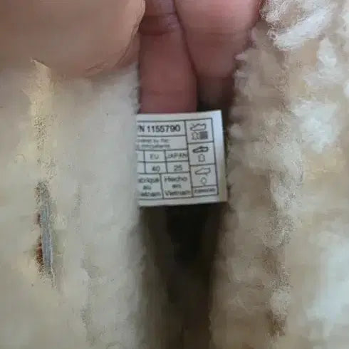 [BUNJANG] Telfar Orange Boots (Size 230) / UGG x Telfar 콜라보 오렌지 부츠230