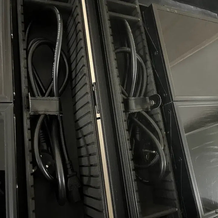 [BUNJANG] Black Lighted Makeup Carry Case / 블랙 조명 메이크업 캐리어