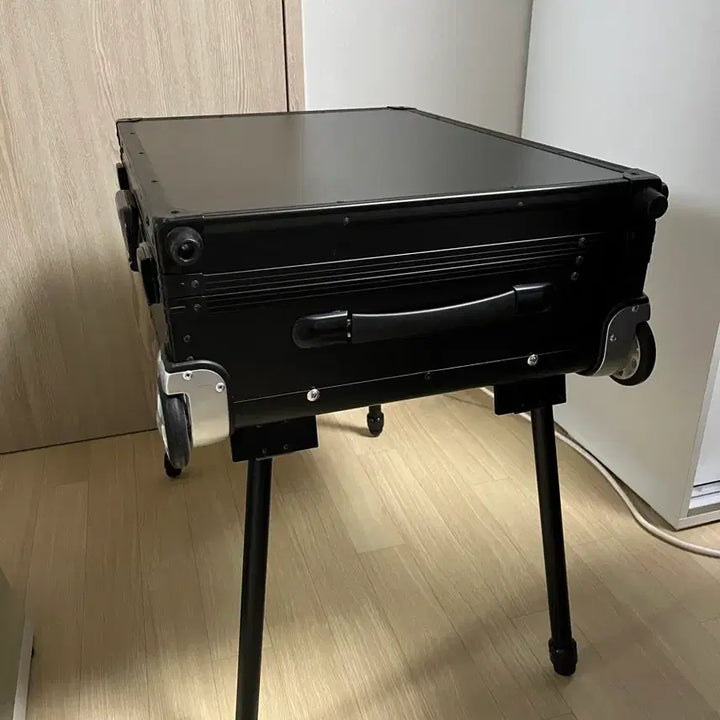 [BUNJANG] Black Lighted Makeup Carry Case / 블랙 조명 메이크업 캐리어