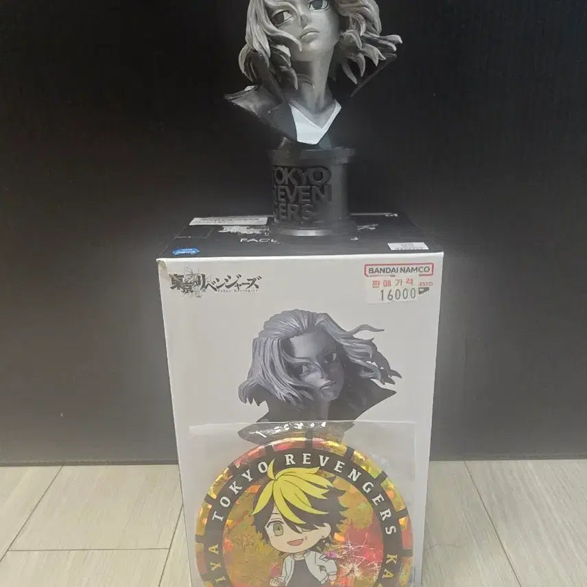 [BUNJANG] Tokyo Revengers Mikey Figure + Can Badge Set / 도쿄 리벤저스 마이키 흑백흉상 + 캔뱃지