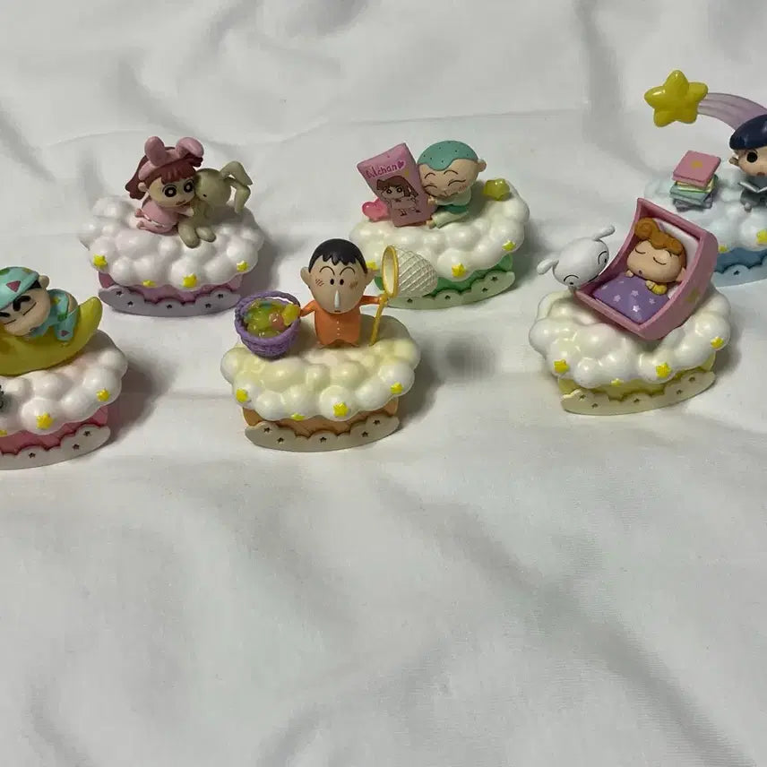 [BUNJANG] Crayon Shin-chan Sleeping Re-Ment Bundle Set / 짱구 슬리핑 리멘트 6개 일괄