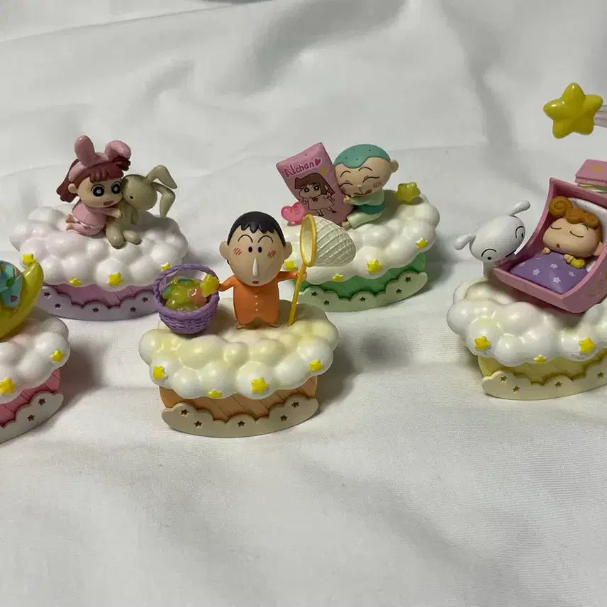 [BUNJANG] Crayon Shin-chan Sleeping Re-Ment Bundle Set / 짱구 슬리핑 리멘트 6개 일괄