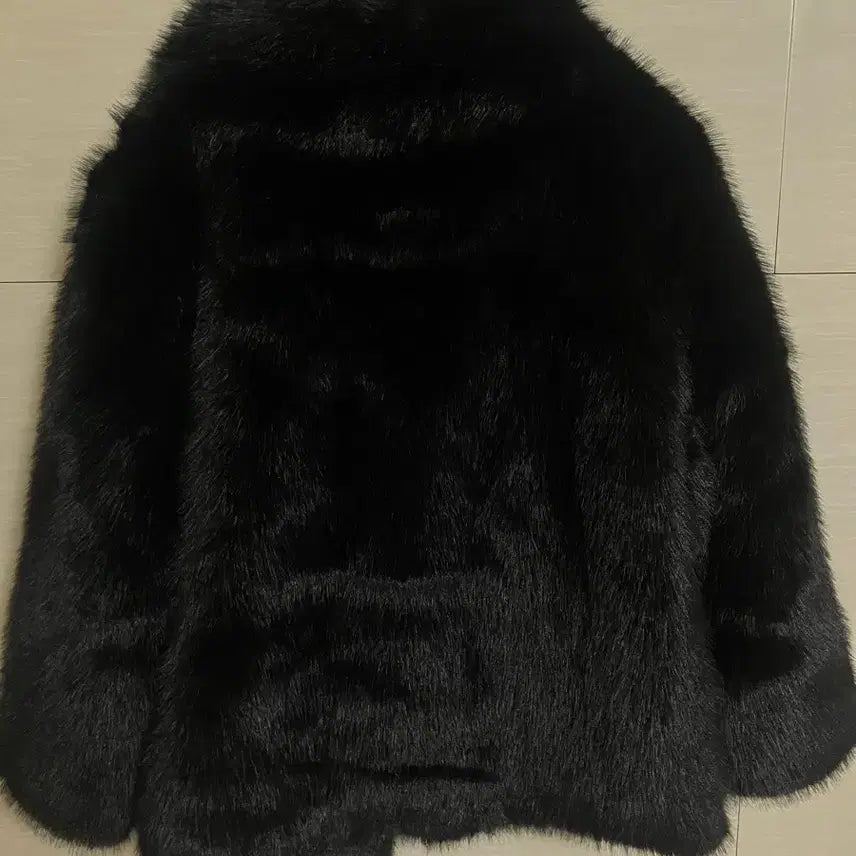 [BUNJANG] Unknown Black Faux Fur Jacket (Size L) / 퍼자켓 L 블랙 새상품