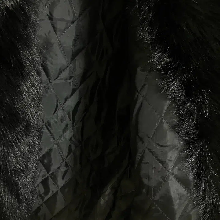 [BUNJANG] Unknown Black Faux Fur Jacket (Size L) / 퍼자켓 L 블랙 새상품