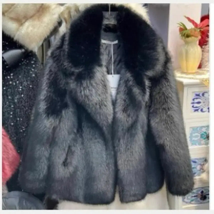 [BUNJANG] Unknown Black Faux Fur Jacket (Size L) / 퍼자켓 L 블랙 새상품