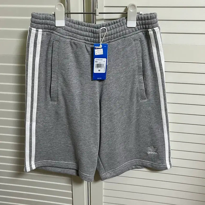 [BUNJANG] Adidas 3-Stripes Shorts Gray (Size M) / [새상품] 아디다스 3스트라이프 쇼츠 반바지 M 사이즈 그레이