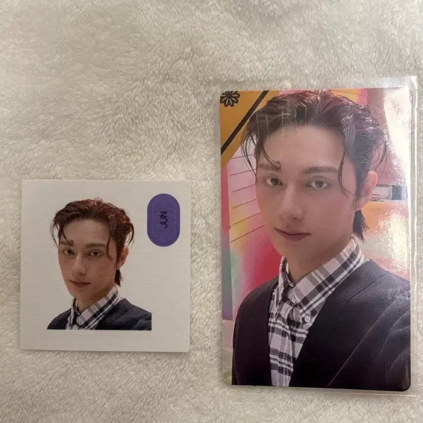 [BUNJANG] Seventeen Best Album Dear Version Jun POB Photocard / 세븐틴 베스트앨범 디어버전 준 띠부씰 포함 특전포카 판매