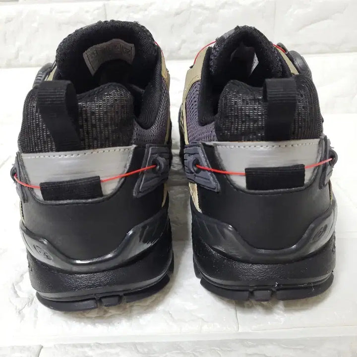 [BUNJANG] Aider Gore-Tex Hiking and Trekking Shoes / 아이더 고어텍스 등산화겸 트래킹화 240사이즈