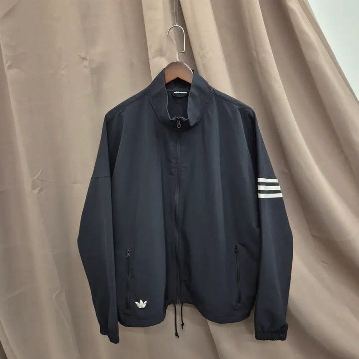 [BUNJANG] Adidas Adicolor New Classic Track Jacket M / 아디다스 아디컬러 뉴클래식 트랙 자켓 M