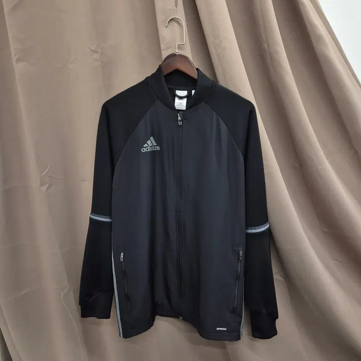 [BUNJANG] Adidas Condivo 16 Training Jacket (Size 110) / 아디다스 콘디보 16 트레이닝 자켓 110
