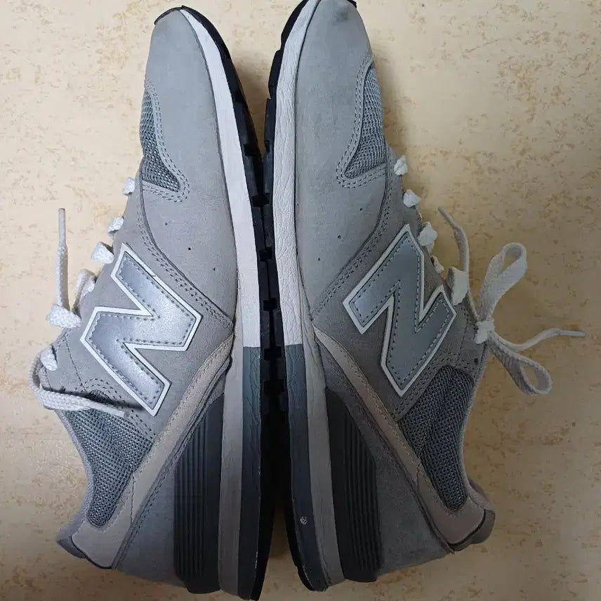 [BUNJANG] New Balance 996 Gray 270 / 뉴발란스 996 그레이 270