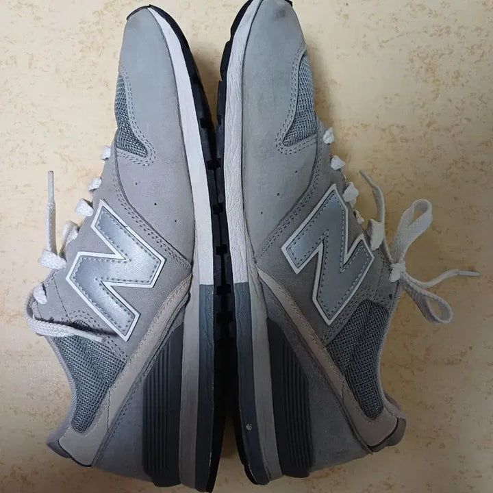 [BUNJANG] New Balance 996 Gray 270 / 뉴발란스 996 그레이 270