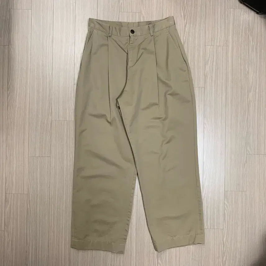 [SOLD OUT] 하프크라이즈 치노 원턱 와이드 팬츠 베이지
