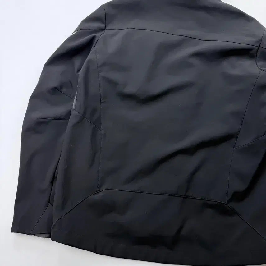 [BUNJANG] Decathlon Softshell Jacket / 데카트론 소프트쉘 바람막이 자켓