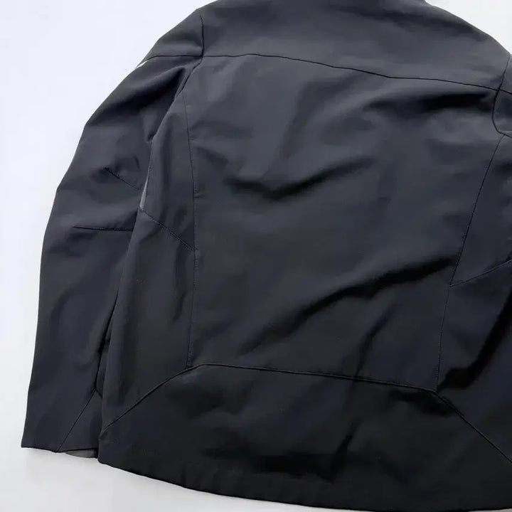 [BUNJANG] Decathlon Softshell Jacket / 데카트론 소프트쉘 바람막이 자켓