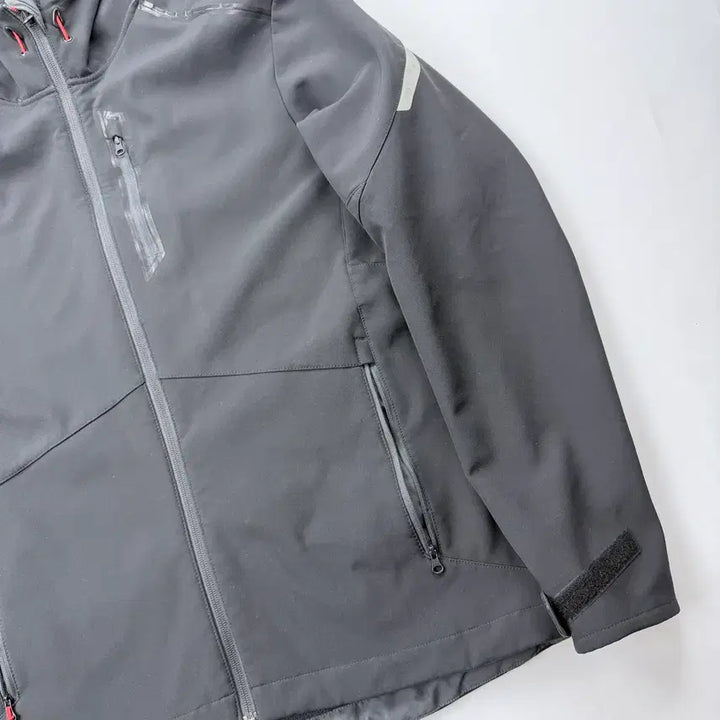 [BUNJANG] Decathlon Softshell Jacket / 데카트론 소프트쉘 바람막이 자켓