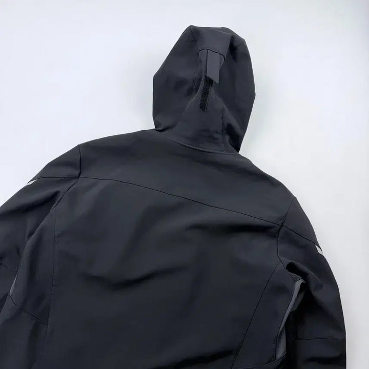 [BUNJANG] Decathlon Softshell Jacket / 데카트론 소프트쉘 바람막이 자켓