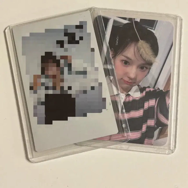 [BUNJANG] IZ*ONE Yu-Sarang Signed Polaroid &amp; POB Photocard / 이즈나 유사랑 싸인폴라, 공방포카 판매