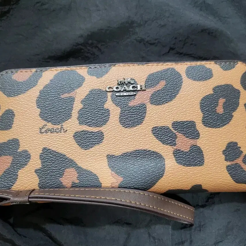 [BUNJANG] Leopard Print Long Wallet / 호피지갑