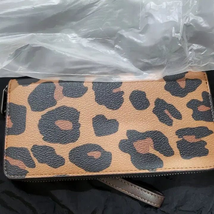[BUNJANG] Leopard Print Long Wallet / 호피지갑