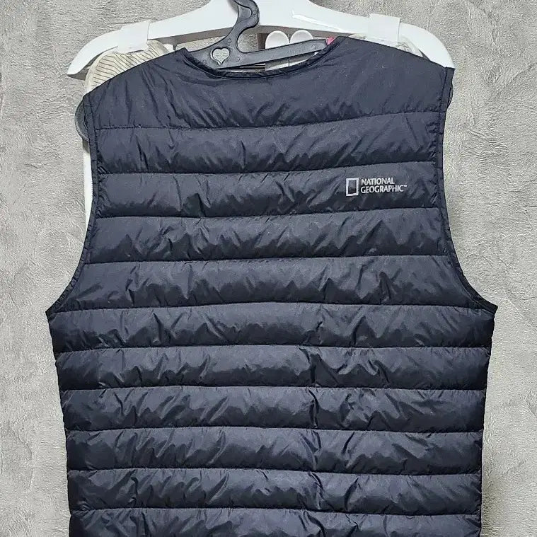 [BUNJANG] National Geographic Padded Vest / 내셔널지오그래픽 검정 패딩 조끼