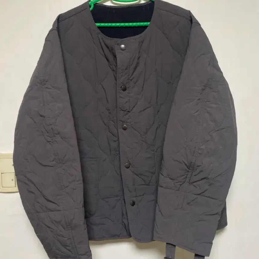 [BUNJANG] OUTSTANDING Reversible Quilted Jacket - Size L / [OUTSTANDING] 아웃스탠딩 리버시블 퀼팅 자켓 L사이즈