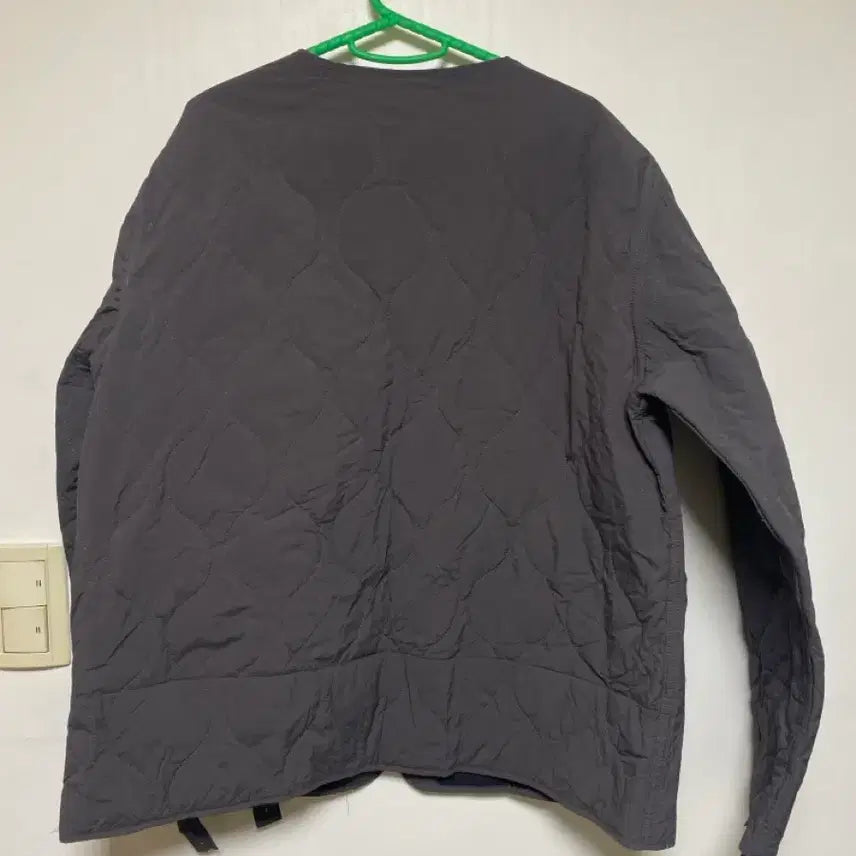 [BUNJANG] OUTSTANDING Reversible Quilted Jacket - Size L / [OUTSTANDING] 아웃스탠딩 리버시블 퀼팅 자켓 L사이즈