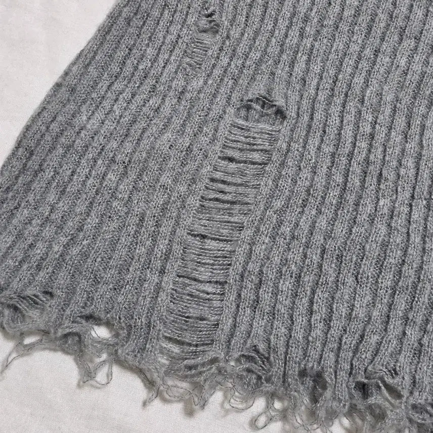 [BUNJANG] Grunge Wool Damage V-Neck Knit / 그런지 울 데미지 브이넥 니트