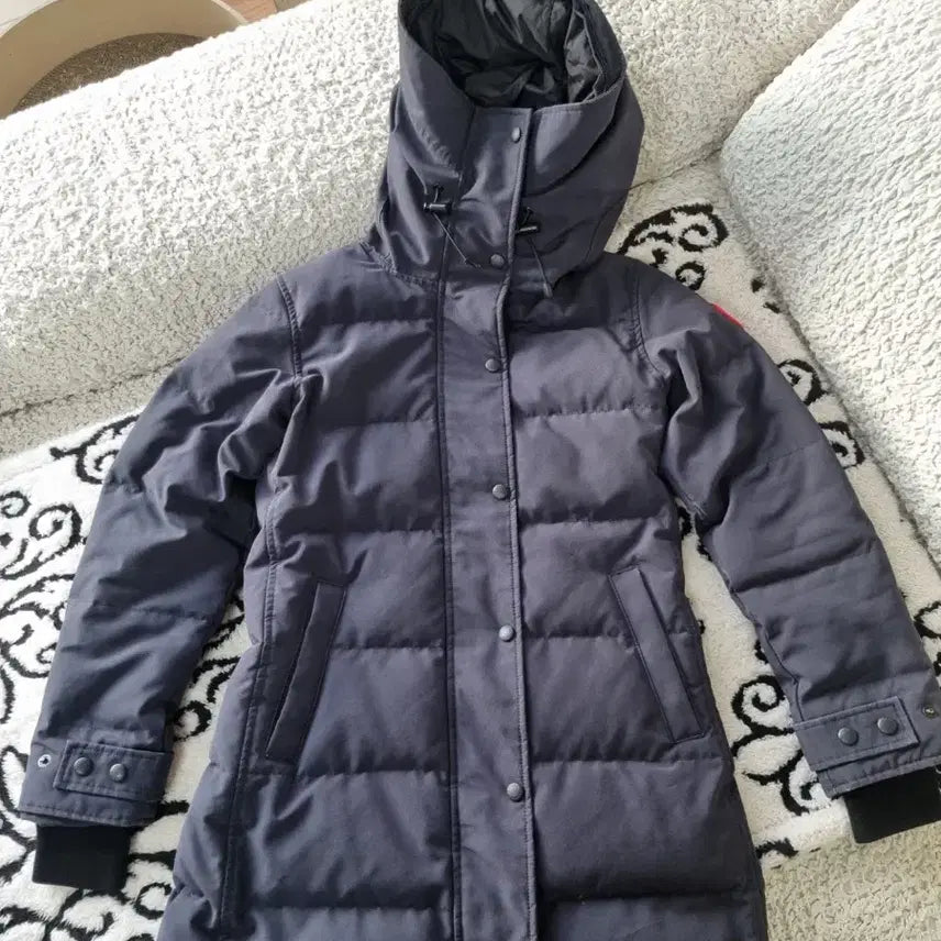[BUNJANG] Canada Goose Women's Long Padded Jacket (Size S) / 캐나다구스 여성 롱패딩 S사이즈