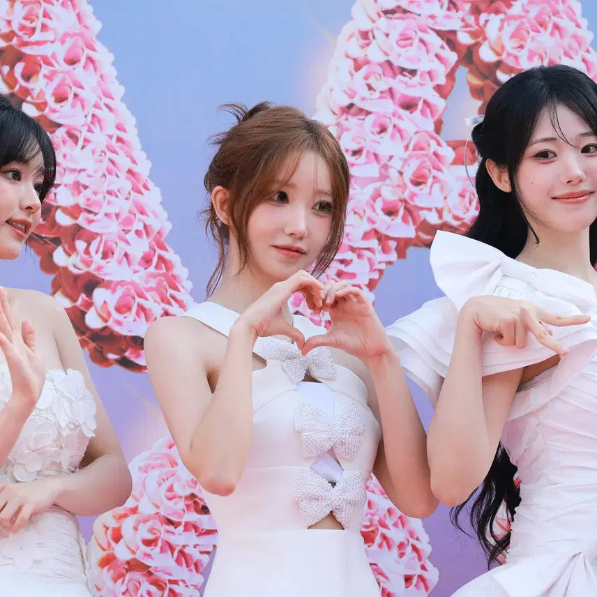 [BUNJANG] QWER Idol Data 600 Photocards / 251206 QWER 600장 아이돌 데이터