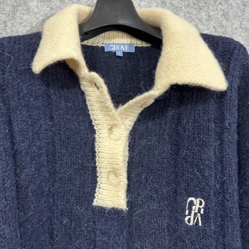 [BUNJANG] Grove Navy Colorblock Knit Sweater / 그로브 네이비 카라 니트 Grove