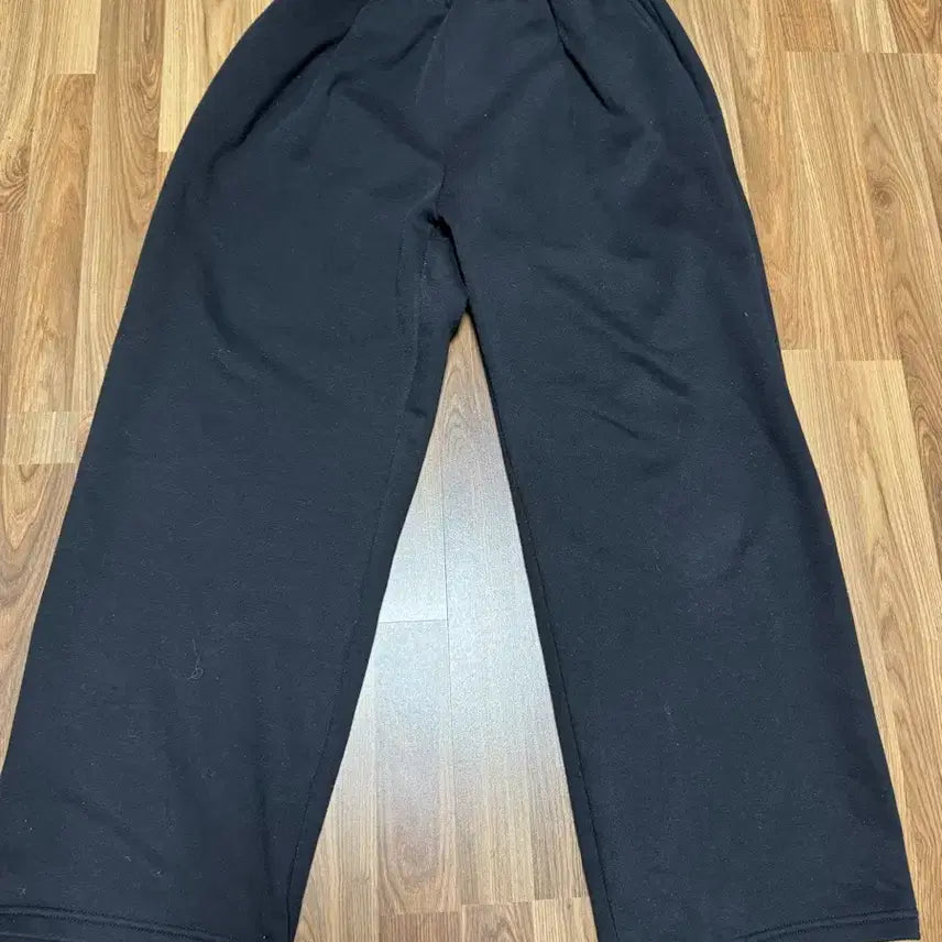 [BUNJANG] Black Wide Training Pants / 블랙 와이드 트레이닝 팬츠