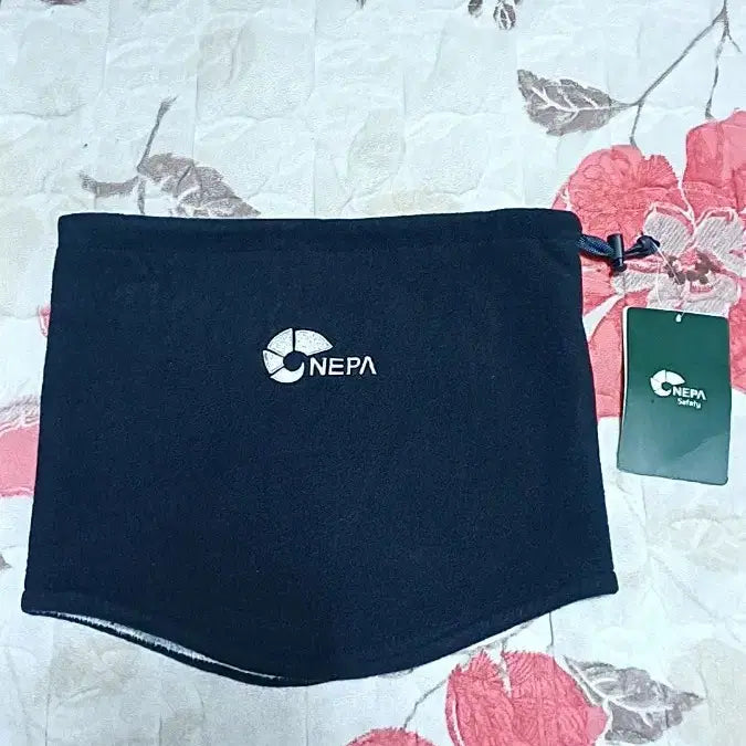 [BUNJANG] Nepa Neck Warmer / 네파 미사용 넥워머 Free