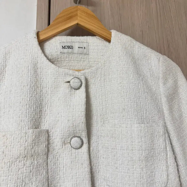 [SOLD OUT] 미쏘 트위드크롭자켓 S 아이보리