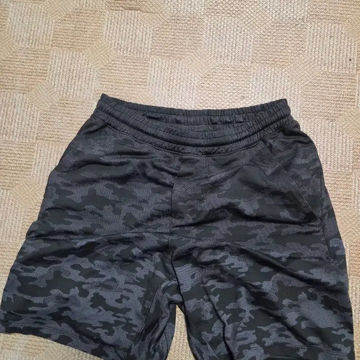[BUNJANG] Lululemon Shorts / 룰루레몬 반바지