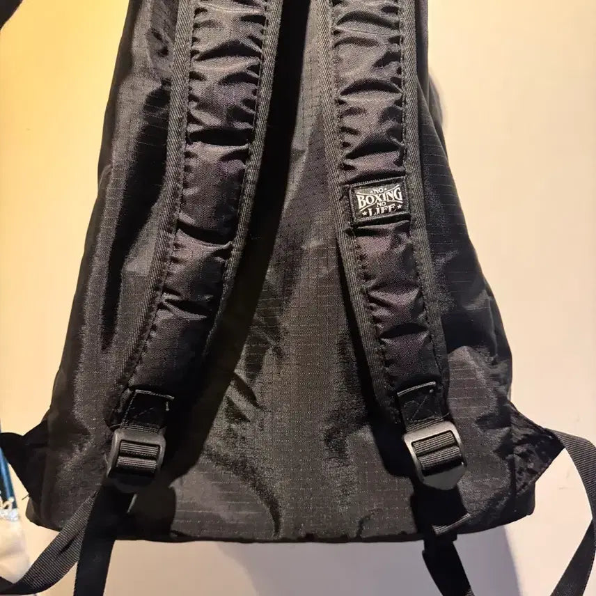 [BUNJANG] LIFE ON THE BOXING Mesh Bag / LIFE ON THE BOXING 검정색 메쉬 가방